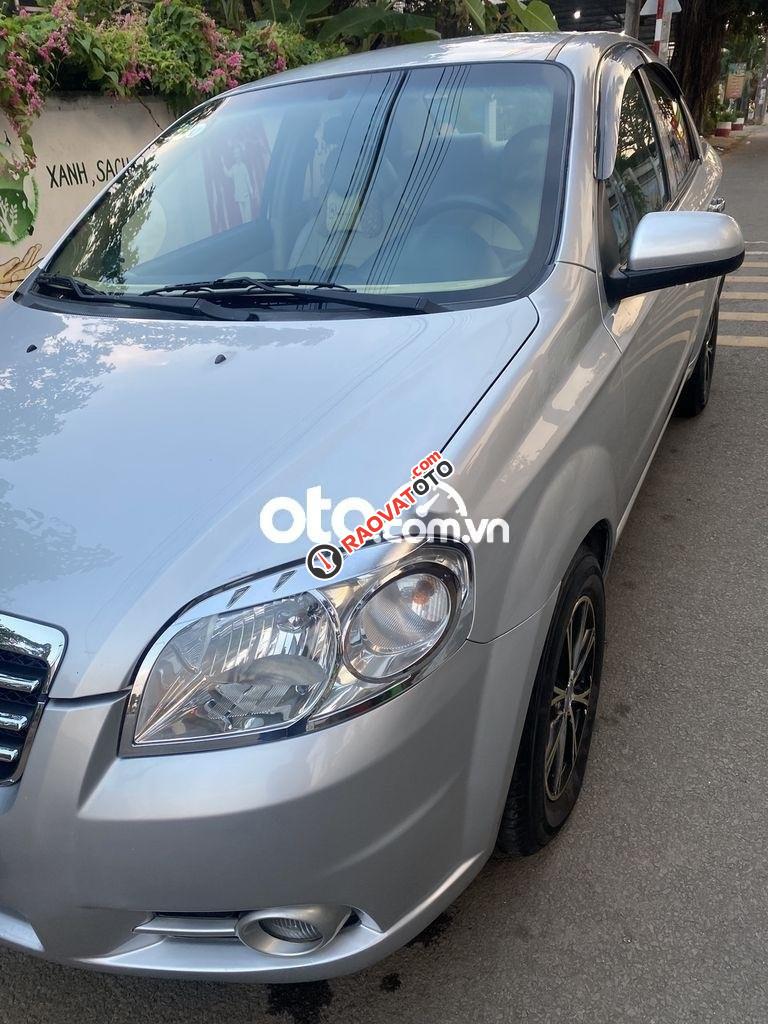 Bán xe Daewoo Gentra SX năm 2009, màu bạc, 145tr-0