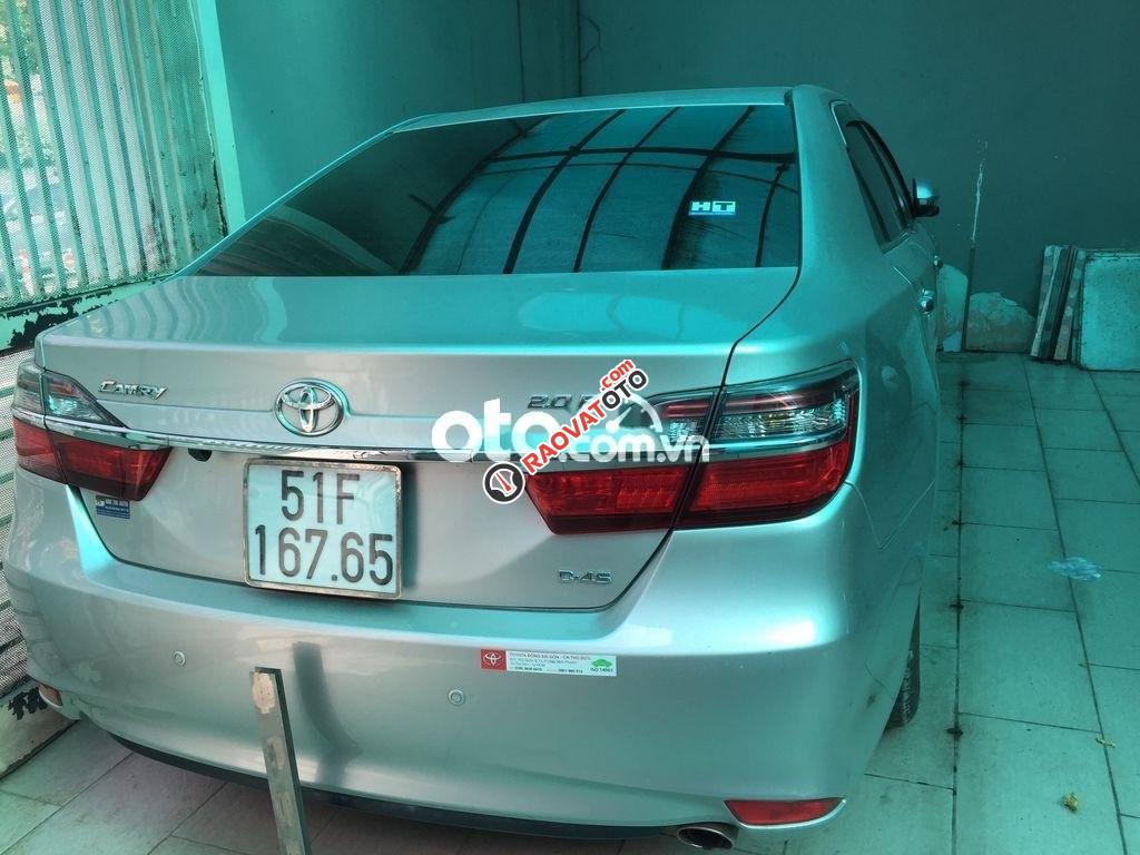 Bán Toyota Camry 2.0E sản xuất năm 2015, màu bạc giá cạnh tranh-11