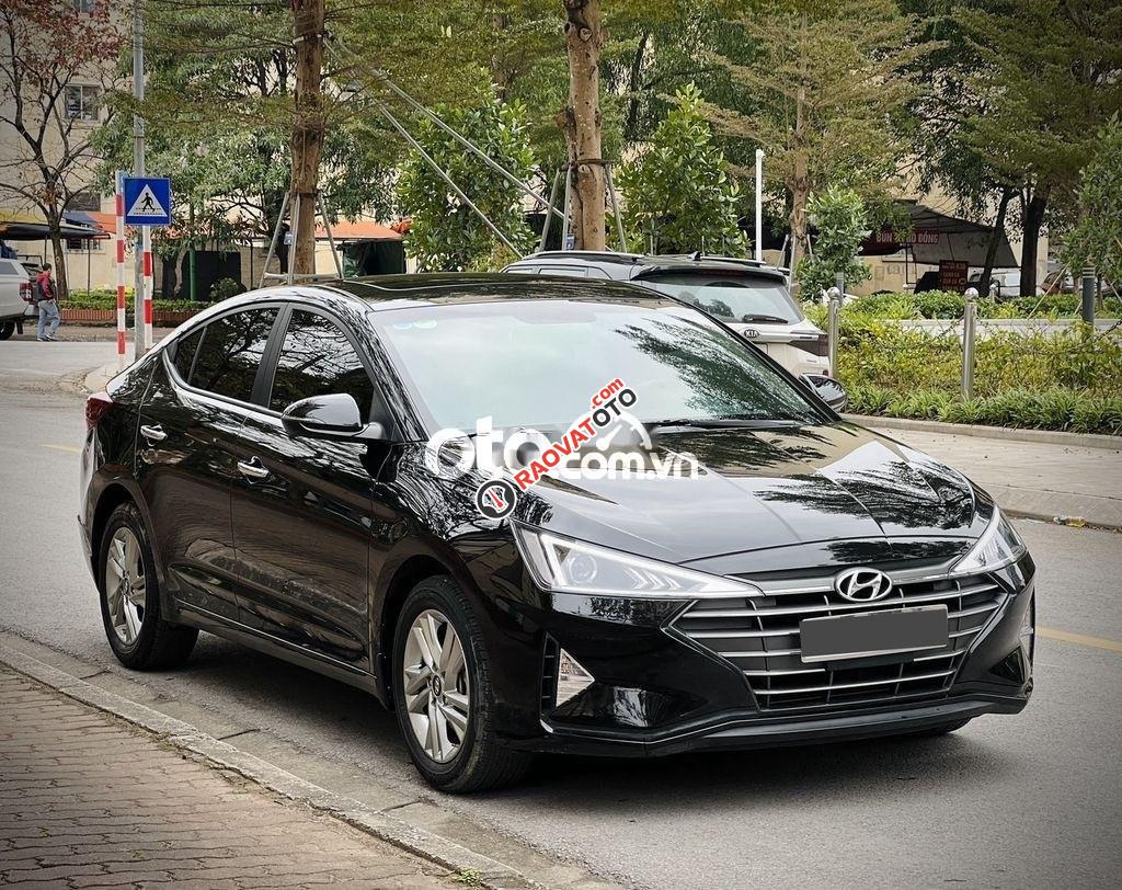 Cần bán lại xe Hyundai Elantra 1.6 AT sản xuất 2020, màu đen -11
