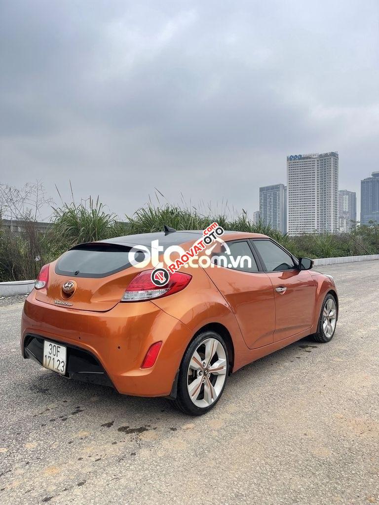 Cần bán Hyundai Veloster 1.6AT sản xuất năm 2011, màu nâu, nhập khẩu nguyên chiếc-1