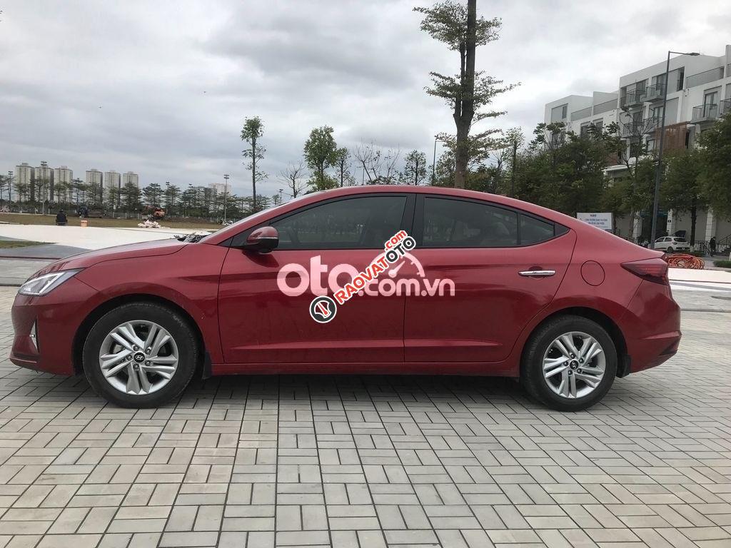 Bán Hyundai Elantra 1.6AT năm 2020, màu đỏ-4