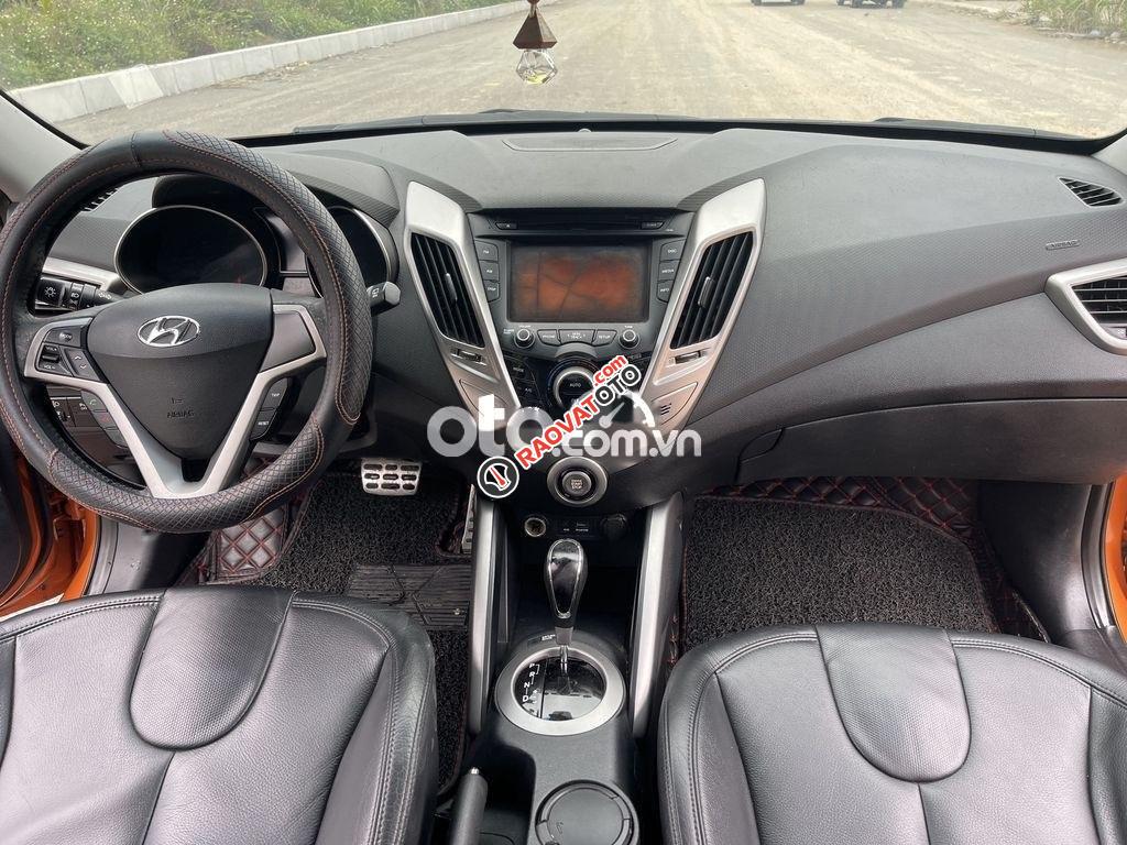 Cần bán Hyundai Veloster 1.6AT sản xuất năm 2011, màu nâu, nhập khẩu nguyên chiếc-5