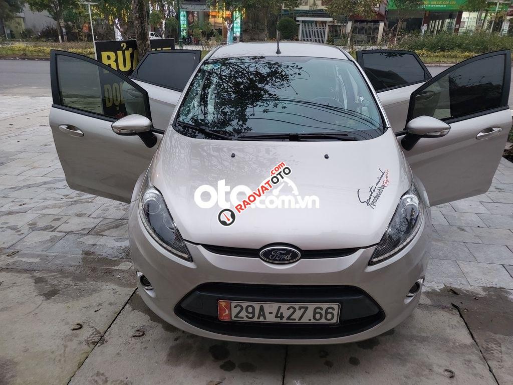 Cần bán Ford Fiesta 1.5AT năm 2011, màu bạc, giá chỉ 259 triệu-0