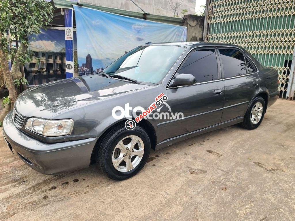 Cần bán lại xe Toyota Corolla 1.6GLi năm sản xuất 2001, màu xám, giá chỉ 125 triệu-0