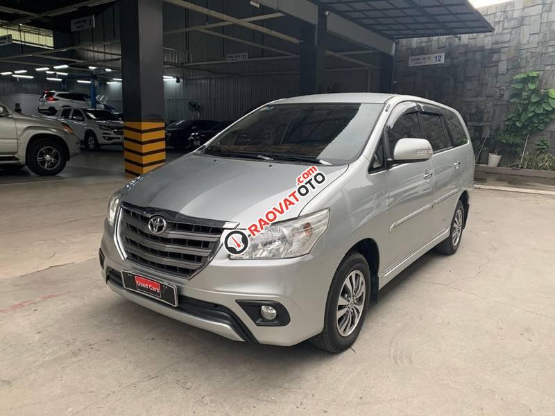 Bán xe Toyota Innova G năm 2015, màu bạc, giá tốt-5