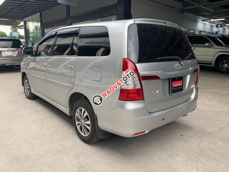 Bán xe Toyota Innova G năm 2015, màu bạc, giá tốt-0