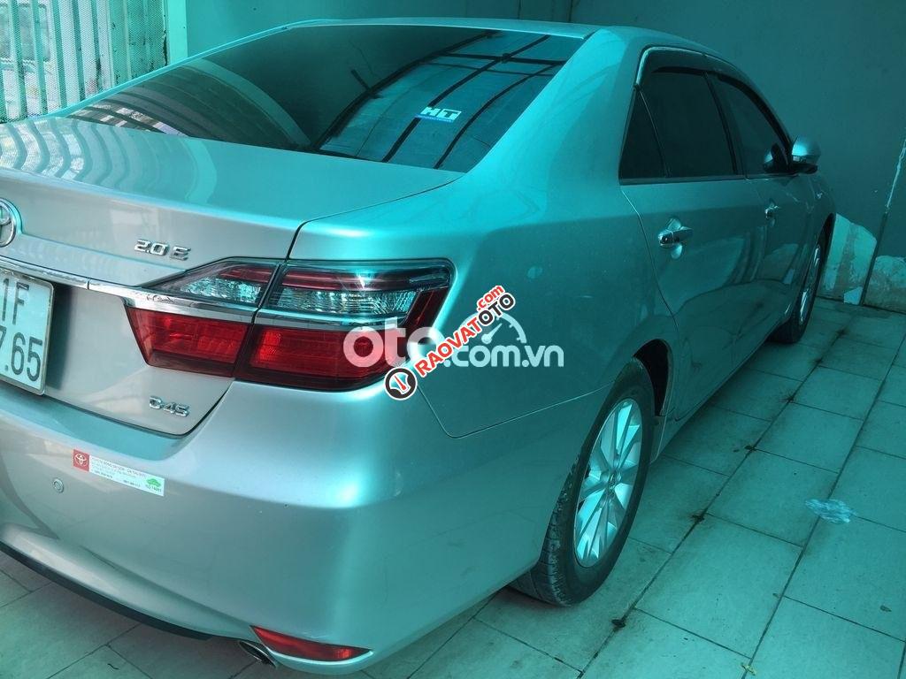 Bán Toyota Camry 2.0E sản xuất năm 2015, màu bạc giá cạnh tranh-10