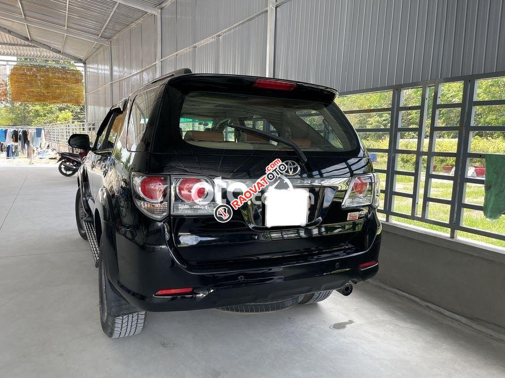 Bán Toyota Fortuner 2.5G sản xuất năm 2015, màu đen số sàn, 590 triệu-1