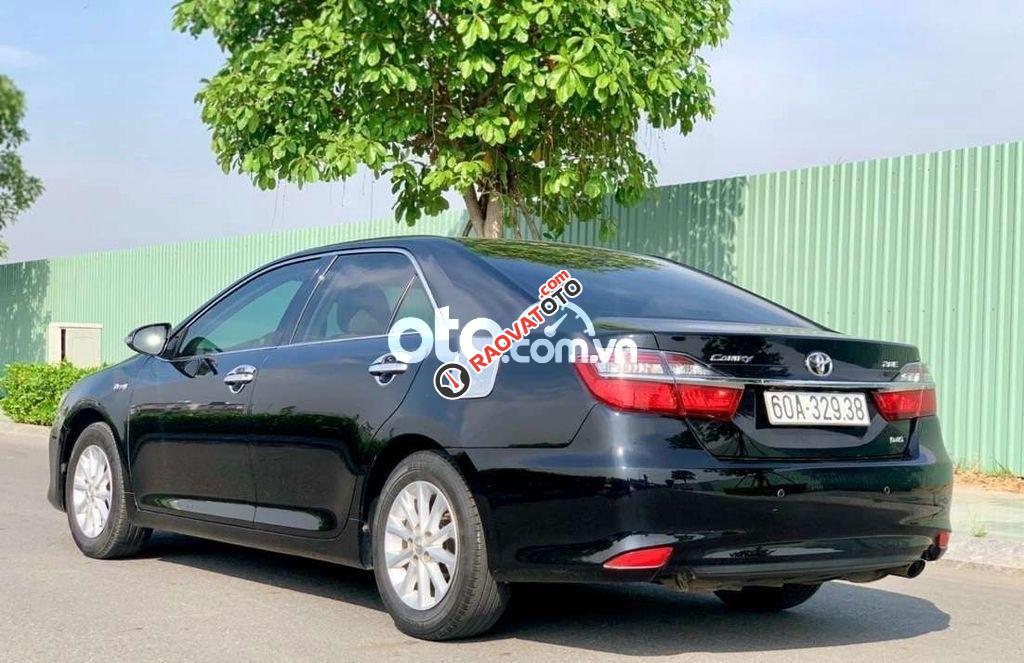 Bán Toyota Camry 2.0E sản xuất 2016, màu đen xe gia đình, giá chỉ 736 triệu-8