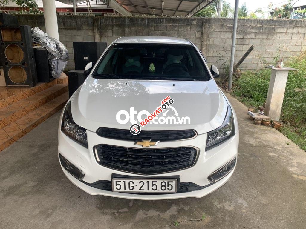 Xe Chevrolet Cruze LT năm 2016, màu trắng, xe nhập-6