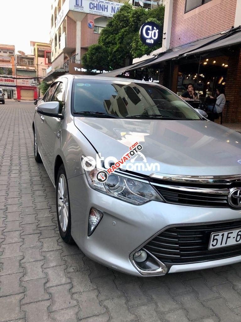 Xe Toyota Camry 2.5G năm sản xuất 2016, màu bạc-8