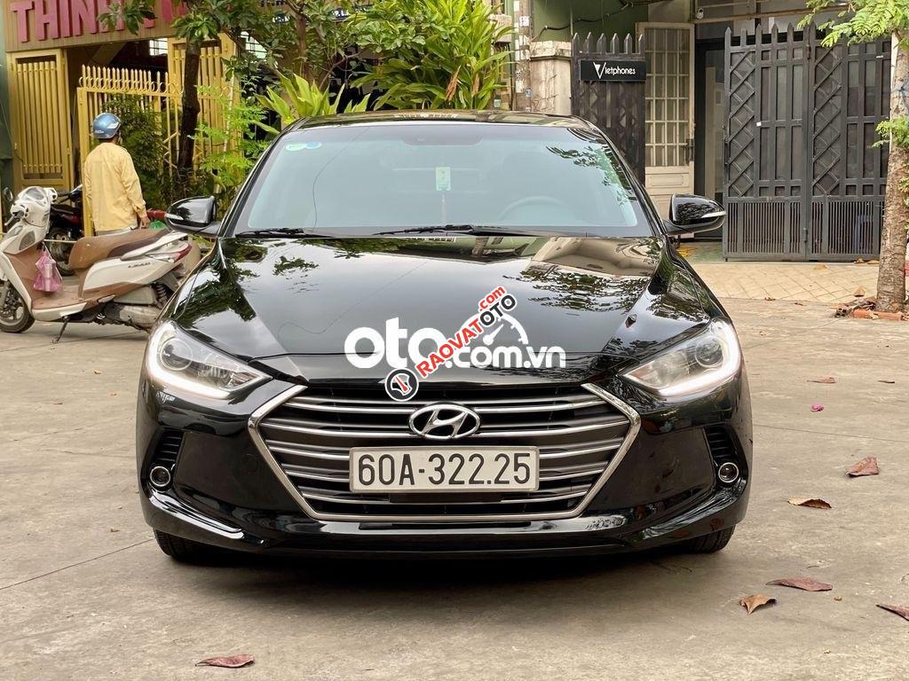 Cần bán Hyundai Elantra 1.6 AT năm sản xuất 2016, màu đen-9