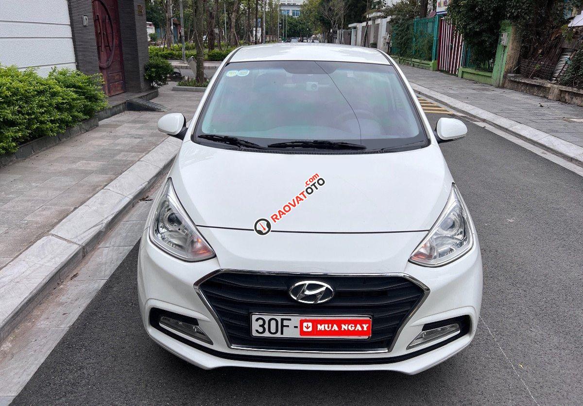 Bán Hyundai Grand i10 1.2 AT năm sản xuất 2017, màu trắng-1