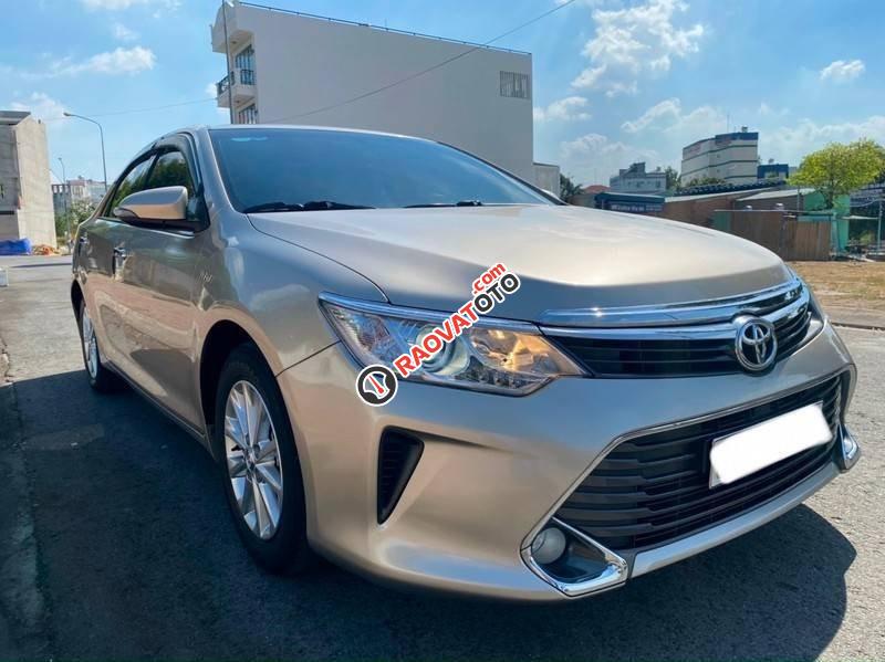 Cần bán gấp Toyota Camry 2.0E năm sản xuất 2016, giá tốt-8