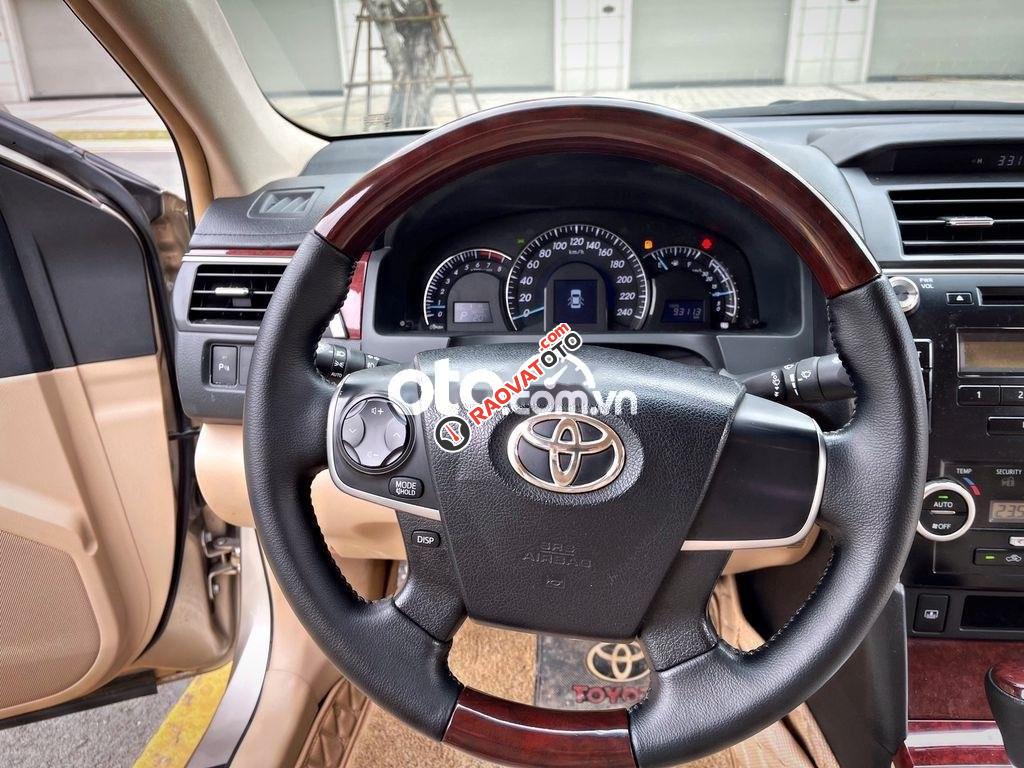 Bán xe Toyota Camry 2.5G năm 2014-3