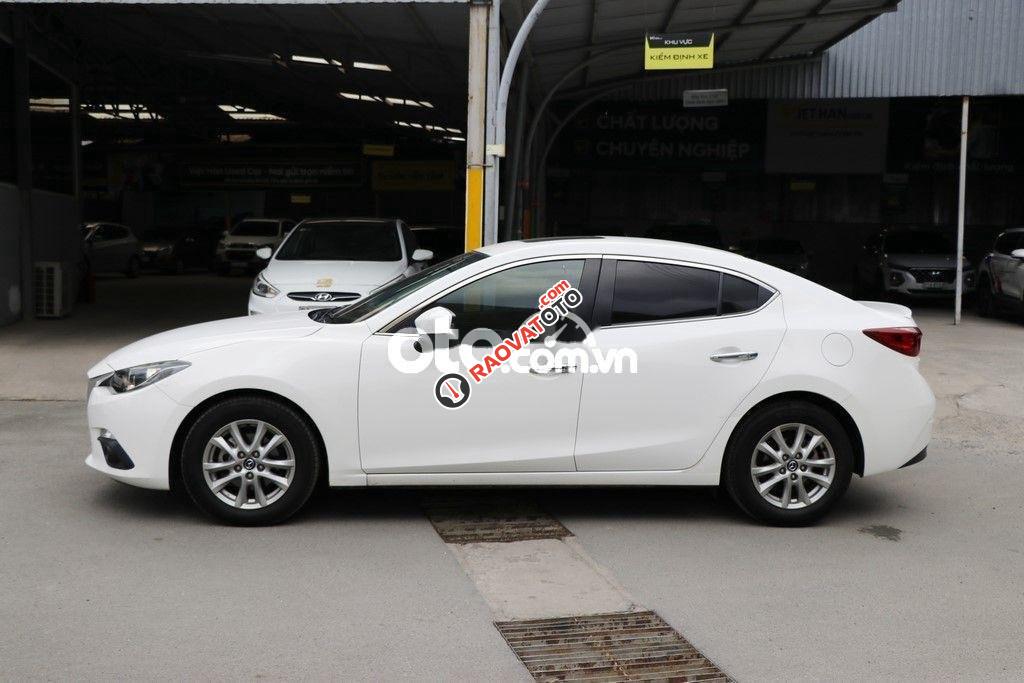 Bán Mazda 3 1.5AT năm sản xuất 2016, màu trắng -9