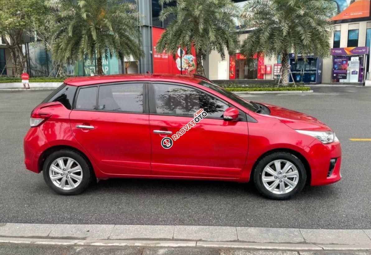 Bán xe Toyota Yaris 1.3G sản xuất 2016, màu đỏ, nhập khẩu nguyên chiếc-0