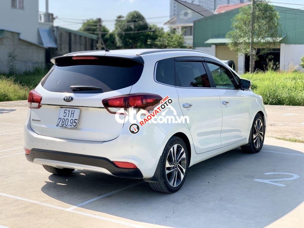 Cần bán lại xe Kia Rondo 2.0 GAT sản xuất 2017, màu trắng-8