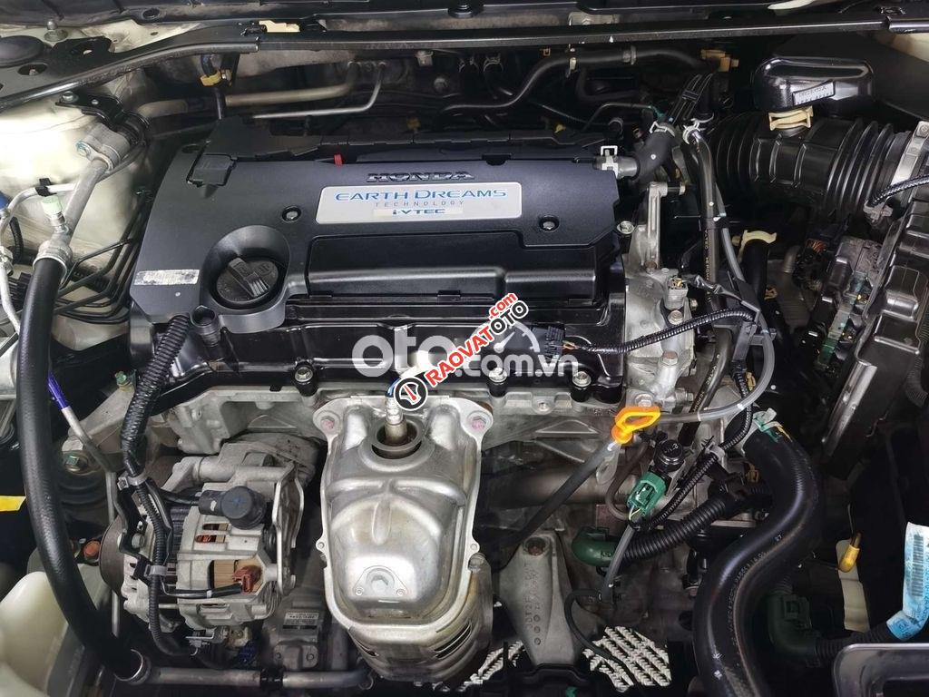 Cần bán lại xe Honda Accord 2.0AT năm sản xuất 2014, màu trắng, nhập khẩu nguyên chiếc, 715 triệu-9