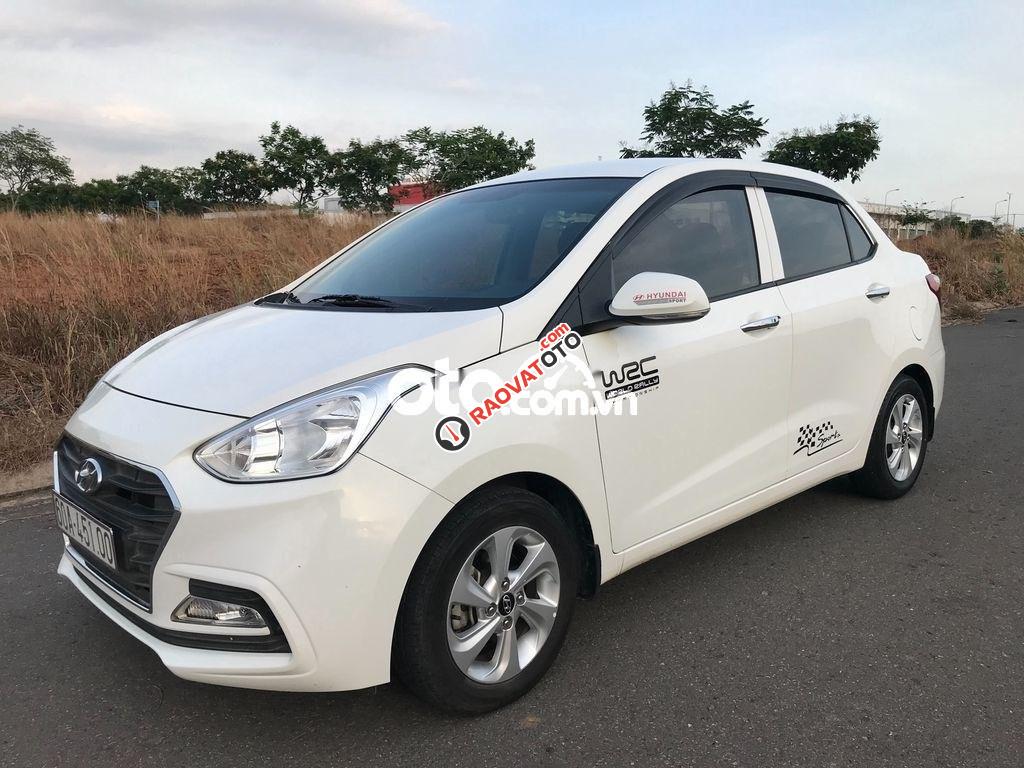 Bán ô tô Hyundai Grand i10 1.2AT năm sản xuất 2017, màu trắng-10