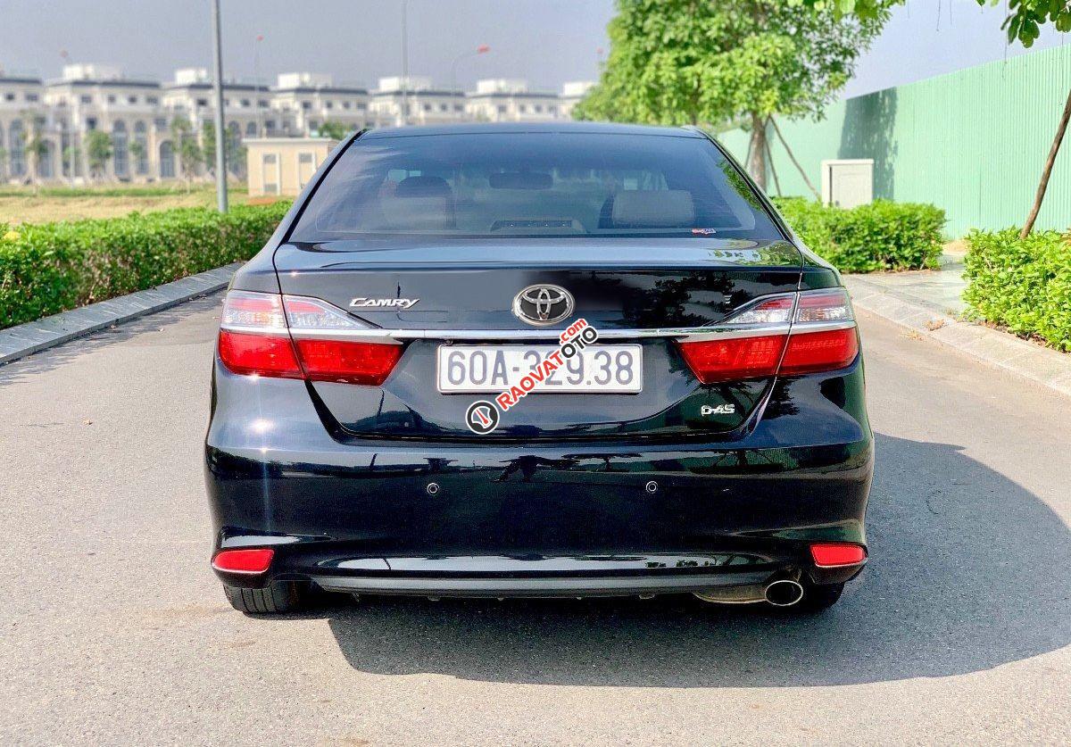 Bán Toyota Camry 2.0 E sản xuất năm 2016, màu đen-2