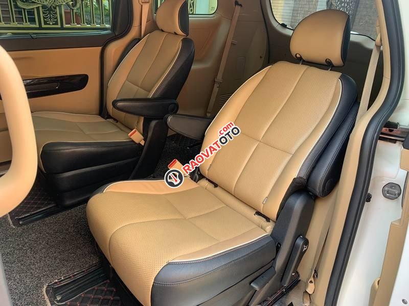 Cần bán lại xe Kia Sedona GATH sản xuất năm 2017, màu trắng giá cạnh tranh-11