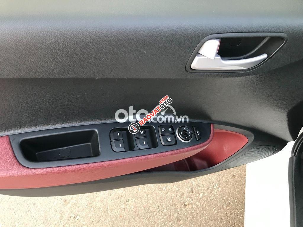 Bán ô tô Hyundai Grand i10 1.2AT năm sản xuất 2017, màu trắng-1