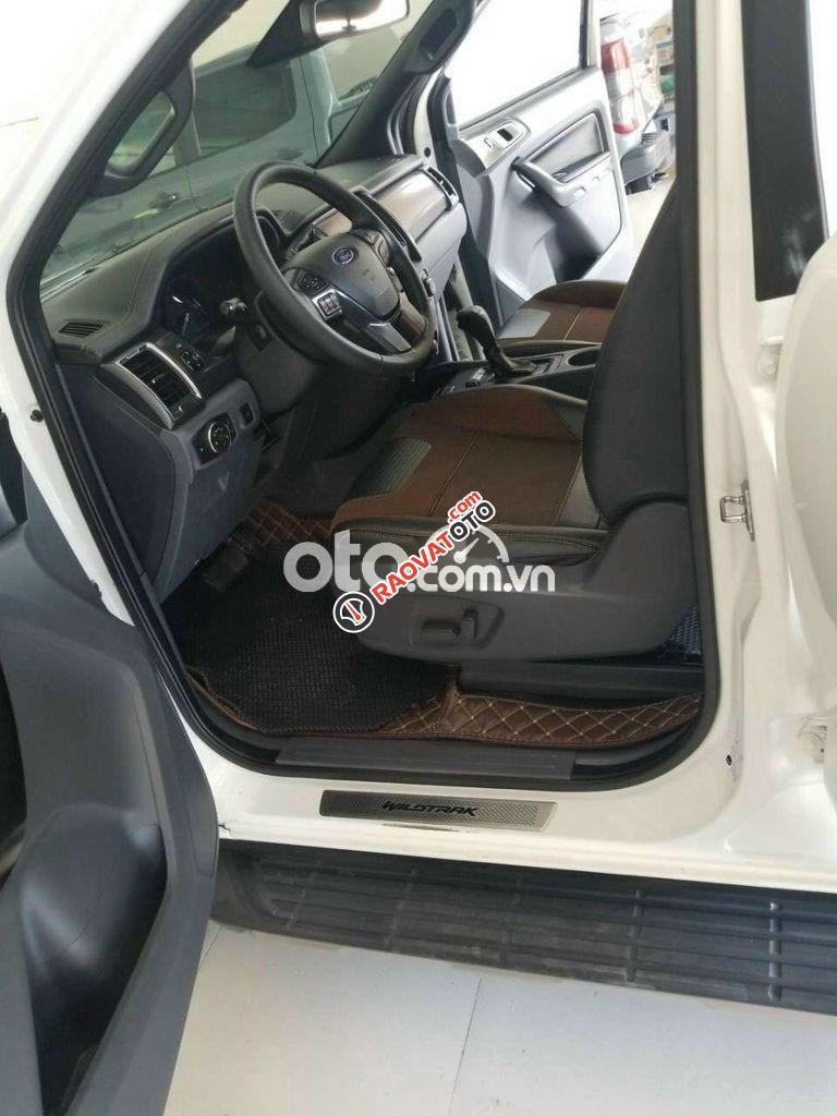 Cần bán xe Ford Ranger Wildtrak 3.2 4x4AT sản xuất 2016, màu trắng  -3