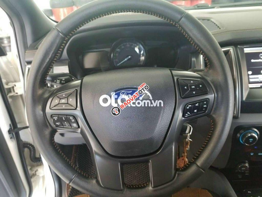 Cần bán xe Ford Ranger Wildtrak 3.2 4x4AT sản xuất 2016, màu trắng  -4