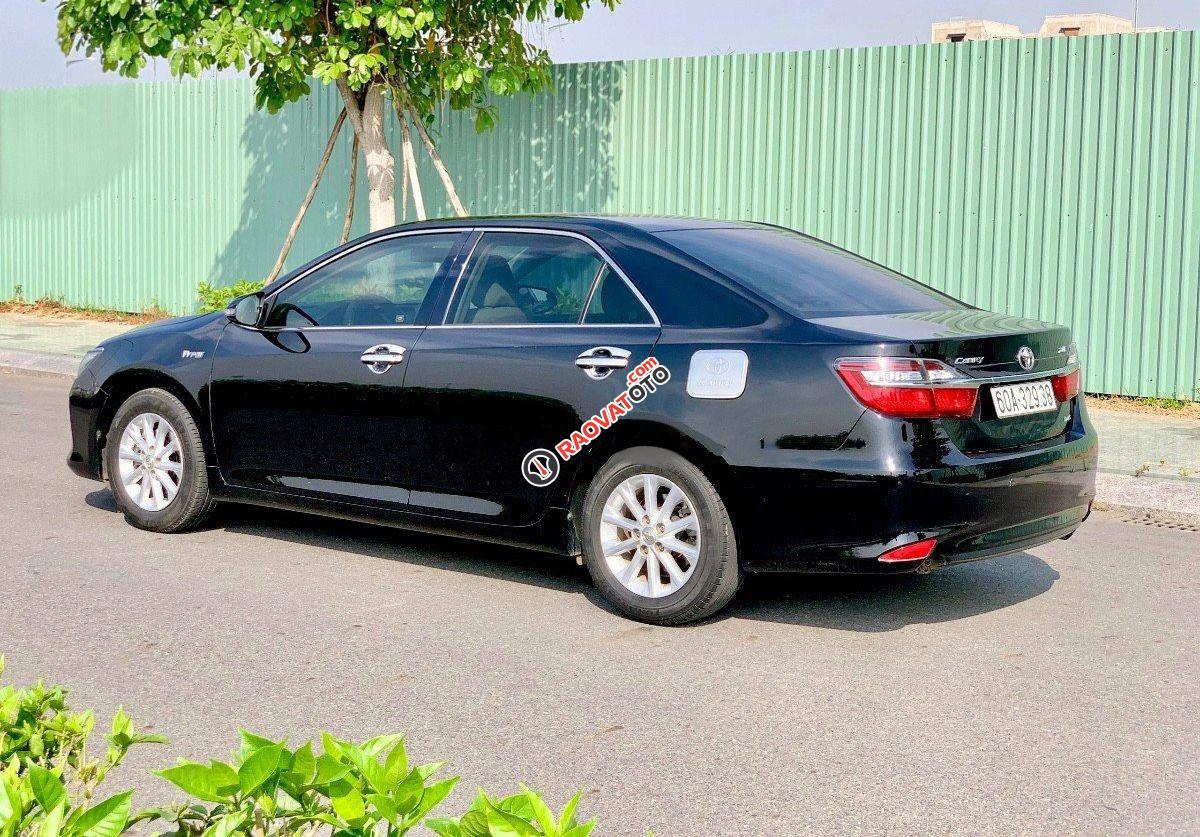 Bán Toyota Camry 2.0 E sản xuất năm 2016, màu đen-0