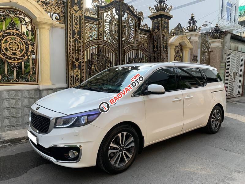 Cần bán lại xe Kia Sedona GATH sản xuất năm 2017, màu trắng giá cạnh tranh-3