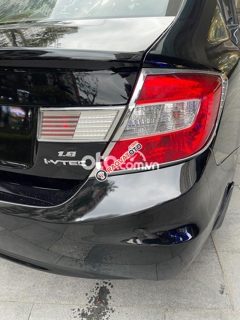 Cần bán lại xe Honda Civic 1.8MT sản xuất năm 2013, màu đen  -3