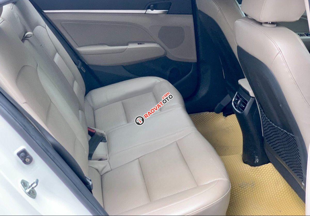 Bán ô tô Hyundai Elantra 1.6AT năm sản xuất 2020, màu trắng -1