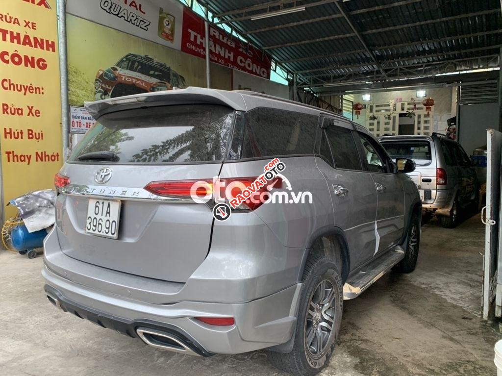 Bán ô tô Toyota Fortuner 2.7 V 4x2AT năm sản xuất 2017, nhập khẩu, giá tốt-6