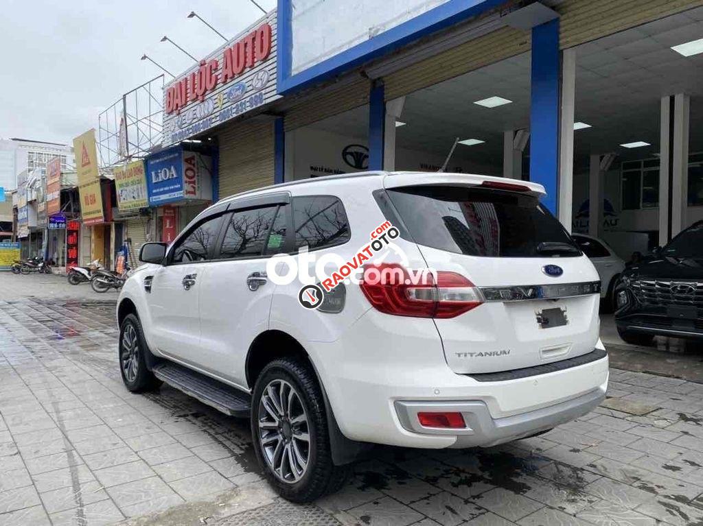 Bán Ford Everest 4x2 AT năm 2020, màu trắng-4