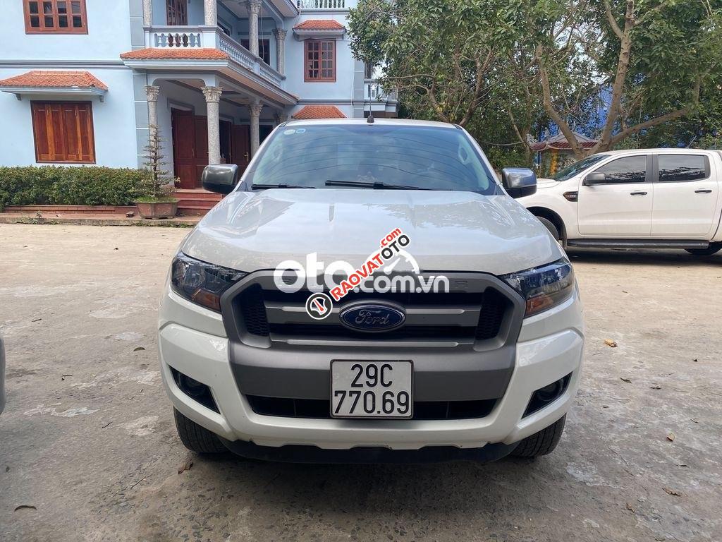 Cần bán lại xe Ford Ranger XLS năm sản xuất 2017, màu trắng, nhập khẩu nguyên chiếc còn mới-1