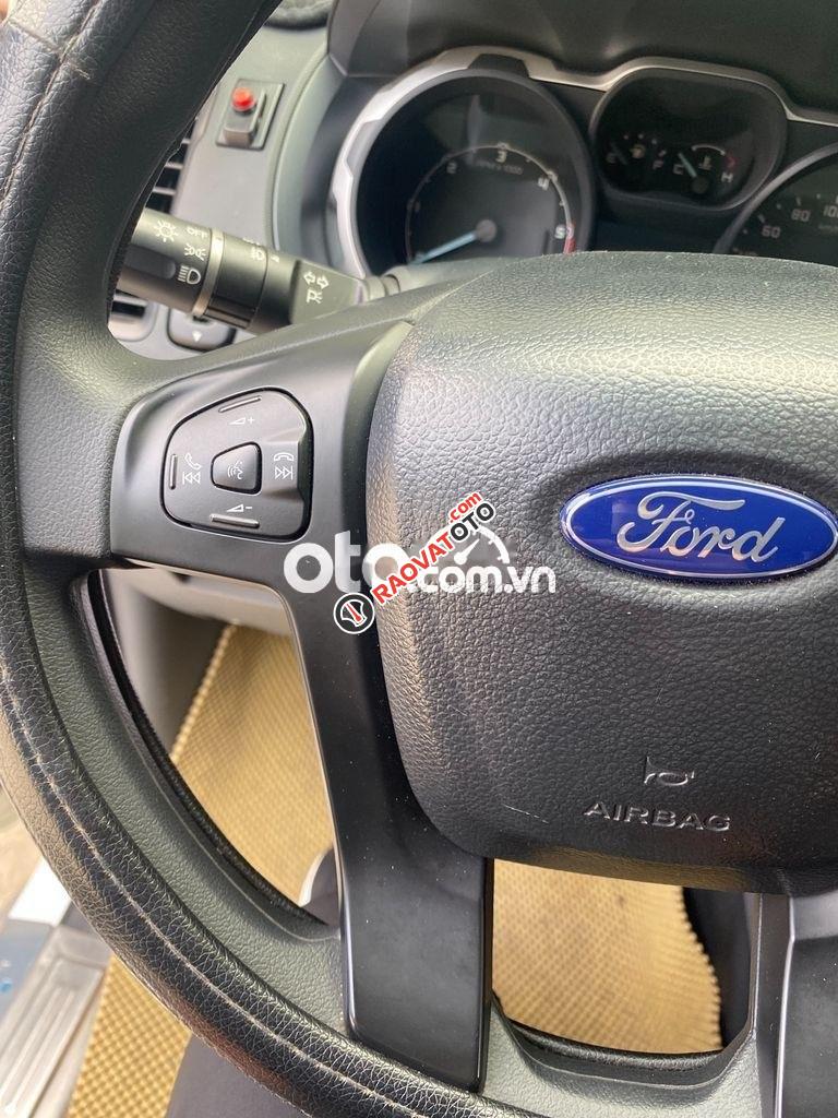 Cần bán lại xe Ford Ranger XLS năm sản xuất 2017, màu trắng, nhập khẩu nguyên chiếc còn mới-11