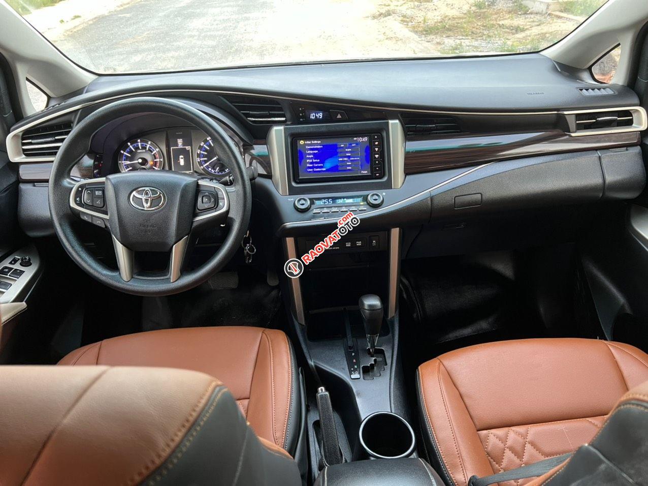 Xe Toyota Innova G SR năm 2018, chạy đúng 87 ngày như mới-6