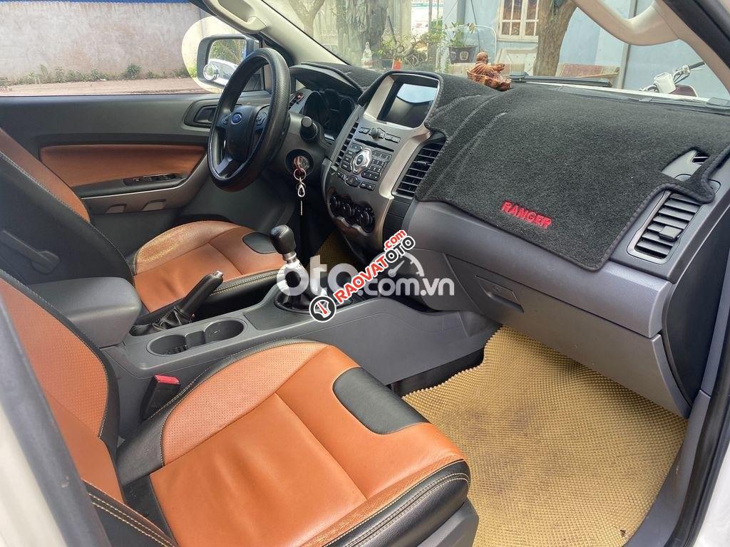 Cần bán lại xe Ford Ranger XLS năm sản xuất 2017, màu trắng, nhập khẩu nguyên chiếc còn mới-8