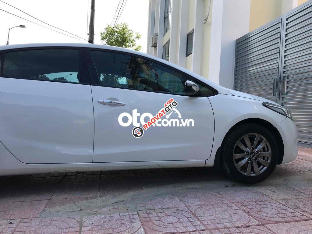 Cần bán Kia Cerato 1.6MT năm 2017, màu trắng giá cạnh tranh-2