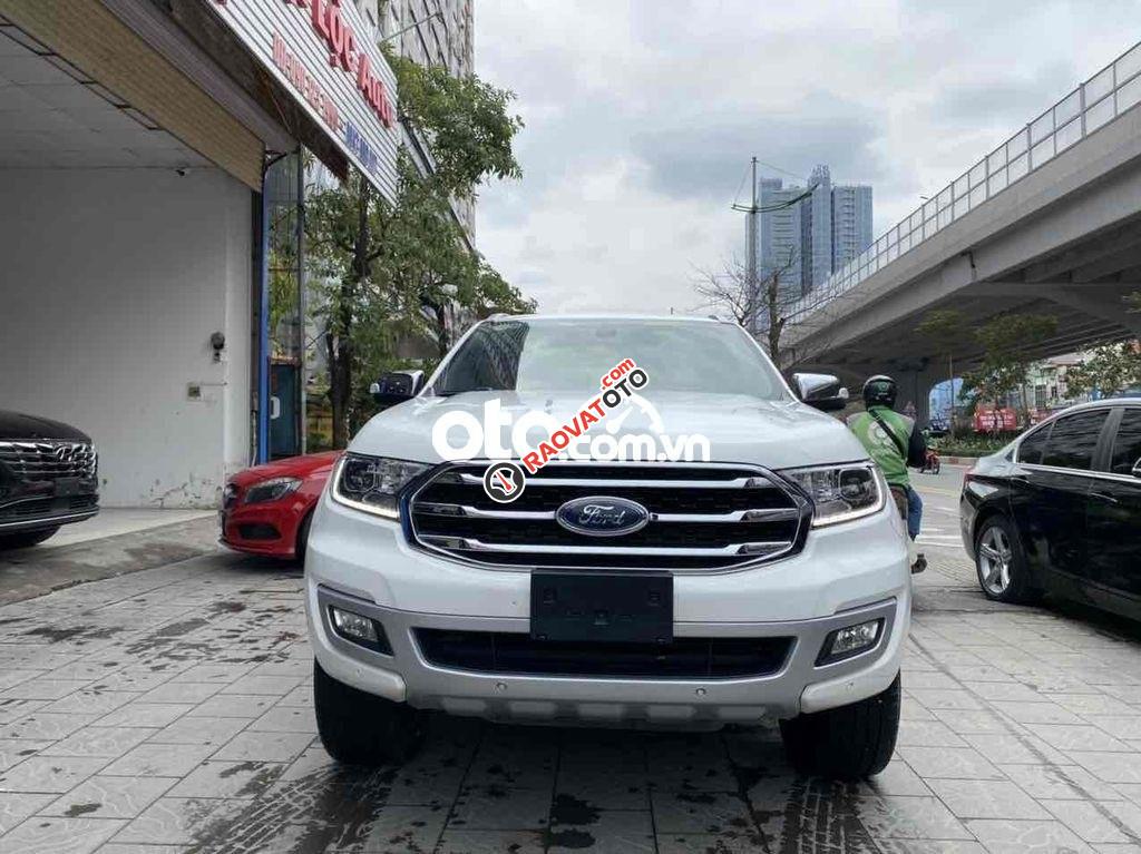 Bán Ford Everest 4x2 AT năm 2020, màu trắng-8
