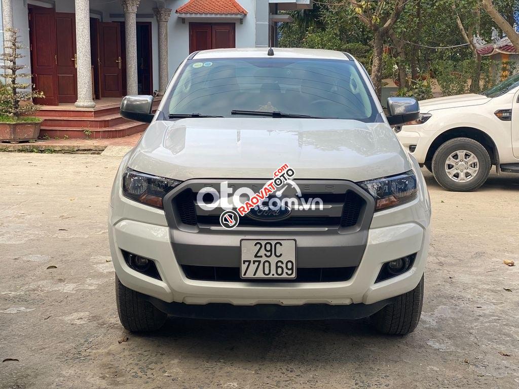 Cần bán lại xe Ford Ranger XLS năm sản xuất 2017, màu trắng, nhập khẩu nguyên chiếc còn mới-2