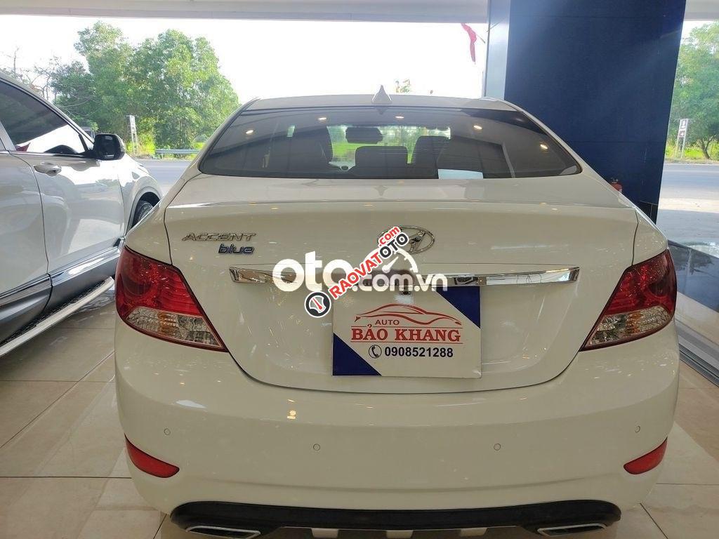 Bán Hyundai Accent 1.4AT sản xuất năm 2013, màu trắng, xe nhập, giá chỉ 350 triệu-3