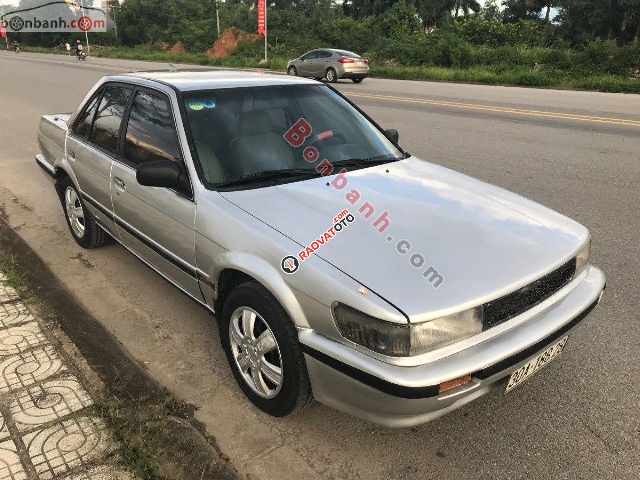 Bán xe mua Nissan Bluebird sản xuất năm 1990 nhập Nhật Bản-1