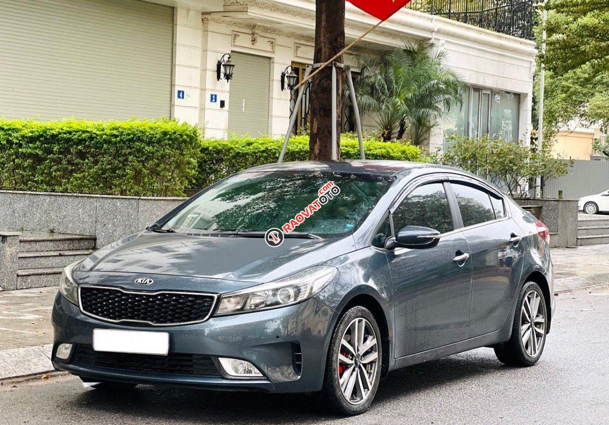 Cần bán gấp Kia Cerato 1.6AT năm sản xuất 2016, màu xanh lam -0