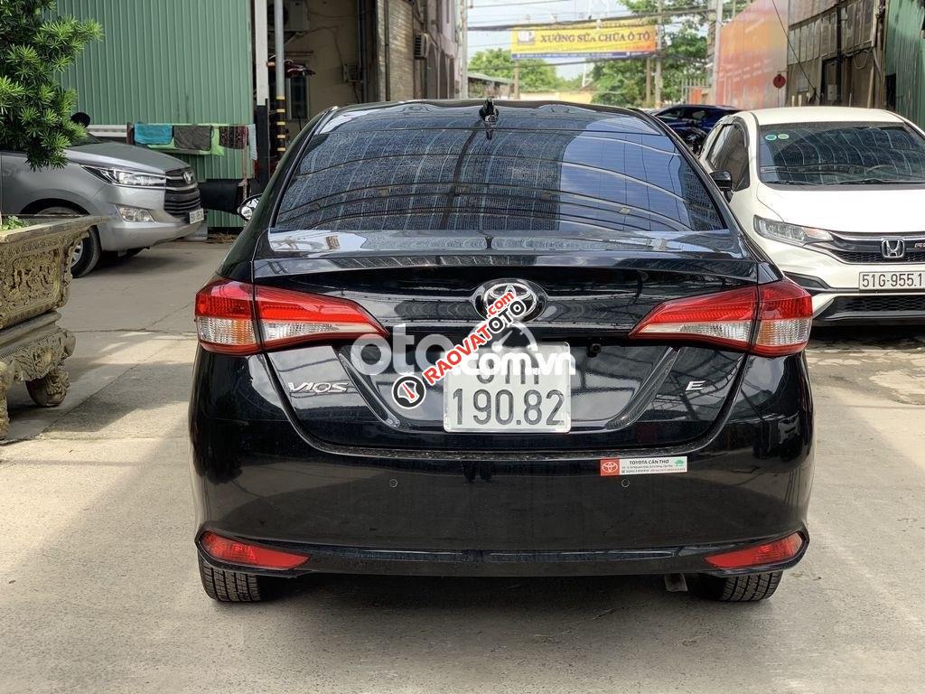 Xe Toyota Vios 1.5E sản xuất năm 2019, màu đen-7