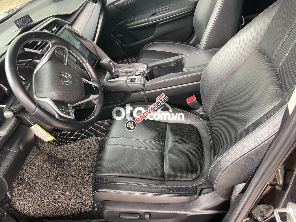 Cần bán Honda Civic 2.0AT sản xuất năm 2018, màu đen, xe nhập Thái-0