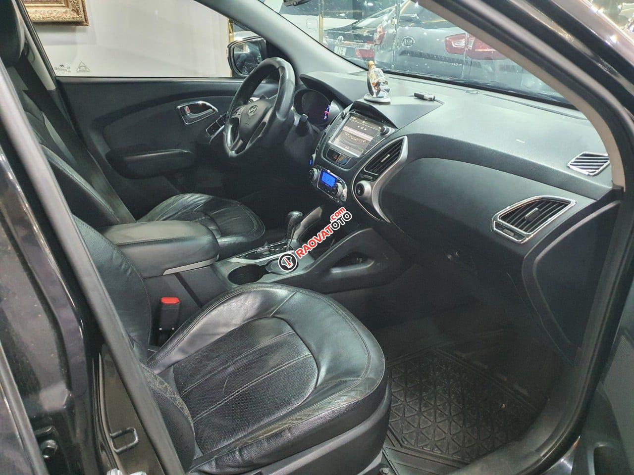 Bán Hyundai Tucson 2.0AT 4WD sản xuất 2011, màu đen, xe nhập-8