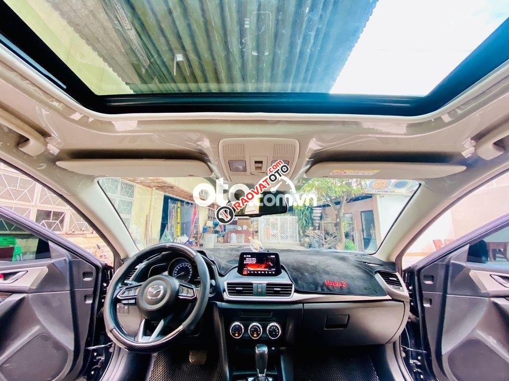 Cần bán xe Mazda 3 1.5L sản xuất 2017, màu đen-2
