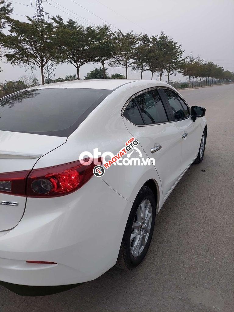 Cần bán Mazda 3 1.5 năm sản xuất 2019, màu trắng giá cạnh tranh-8